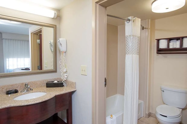 Images Hampton Inn & Suites Cincinnati-Union Centre