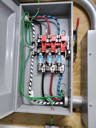 Images Macintosh Electric Corp.