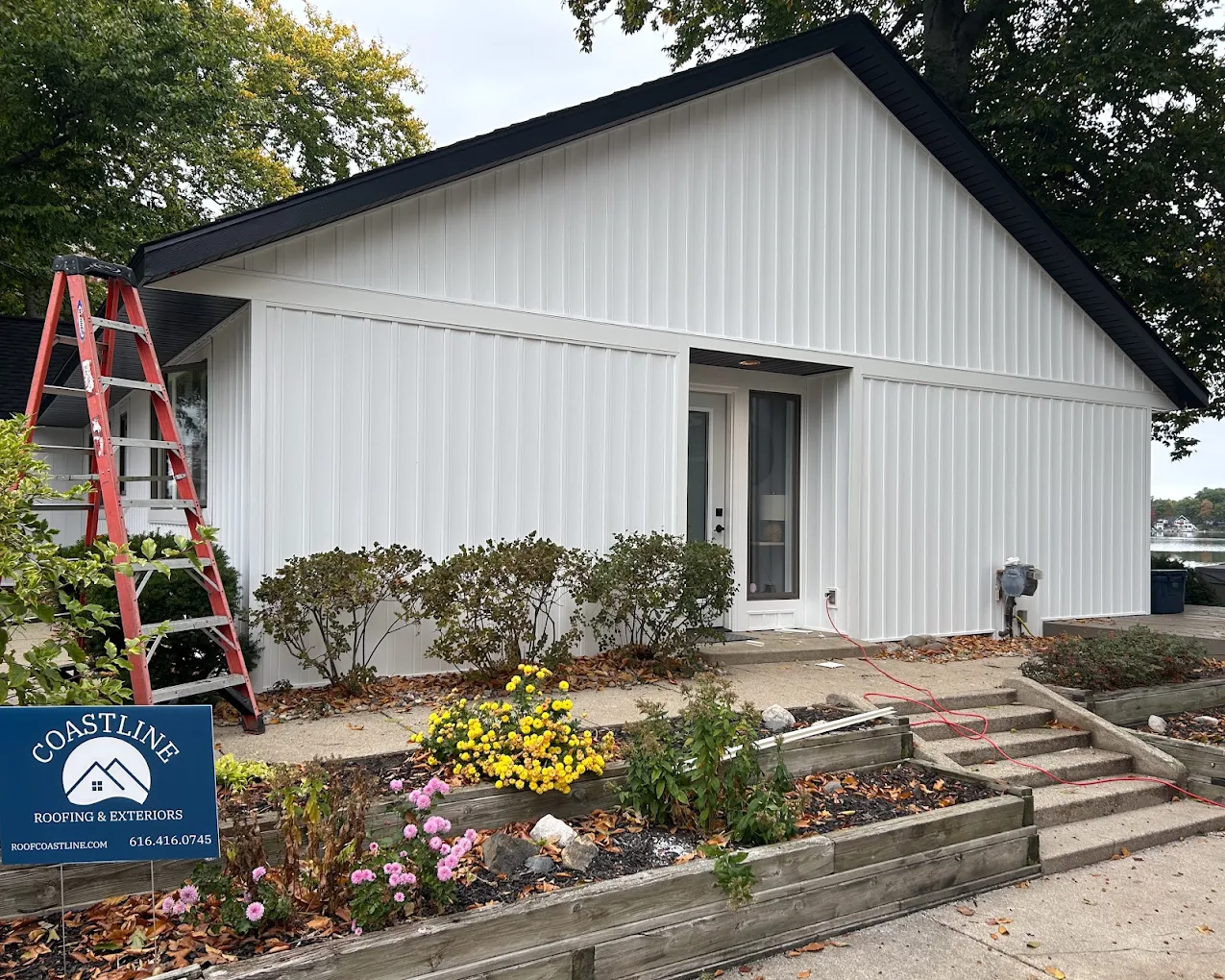 Coastline Roofing and Exteriors Image