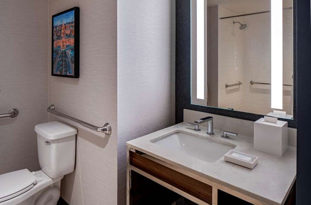 Images Hilton Garden Inn Austin University Capitol District