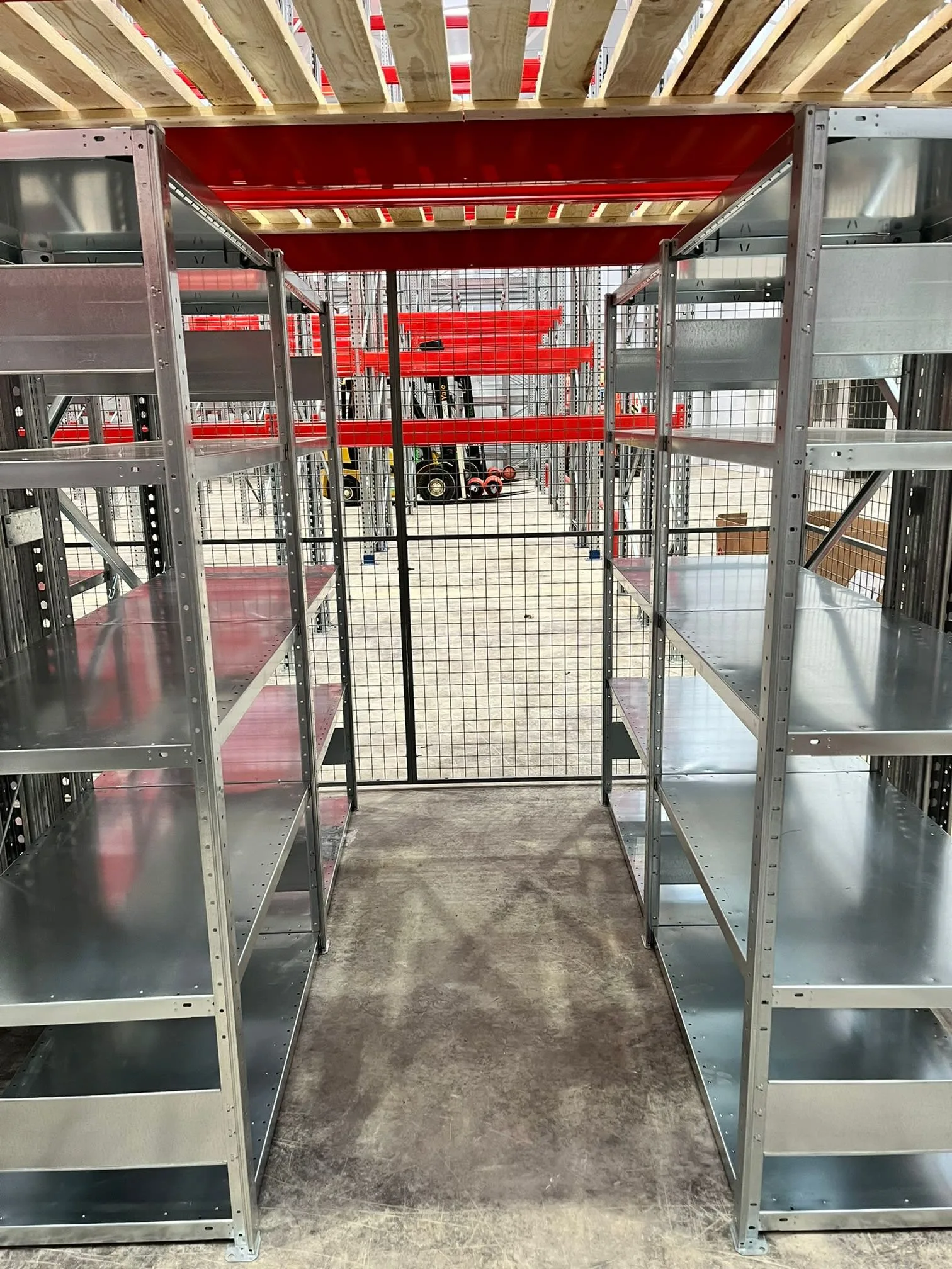 Images JP Storage Solutions Ltd