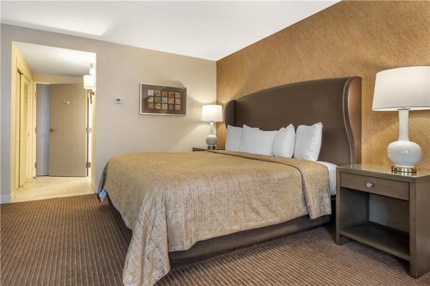Images Best Western Plus The Normandy Inn & Suites