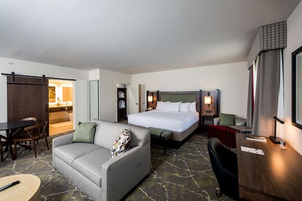Images Hampton Inn & Suites Dobson