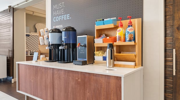 Images Holiday Inn Express & Suites Macon North by IHG