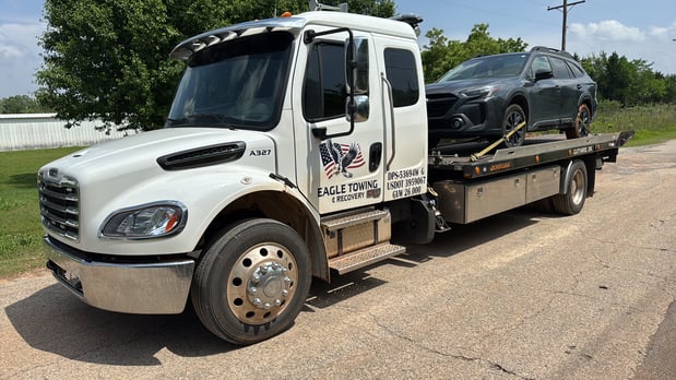 Images Eagle Towing & Recovery
