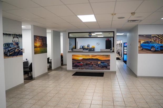 Images Parkway Ford of Lexington
