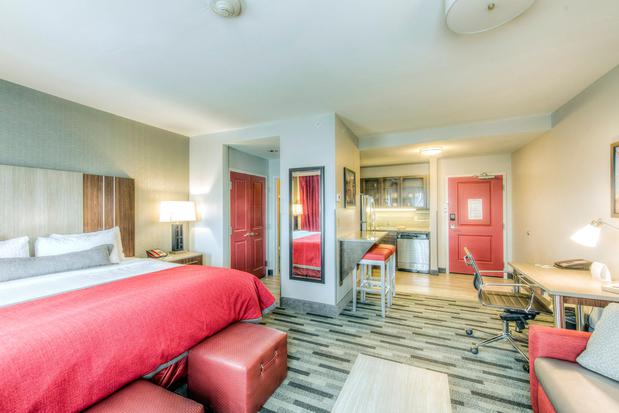 Images Staybridge Suites Columbus OSU-Medical Center by IHG