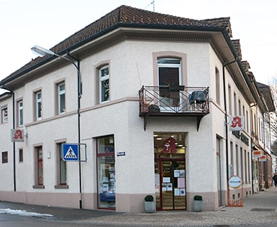Aussenansicht der Hirsch-Apotheke Schopfheim