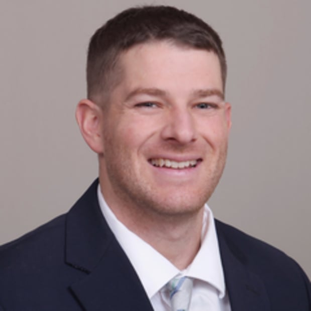 Images Edward Jones - Financial Advisor: Luke Currens
