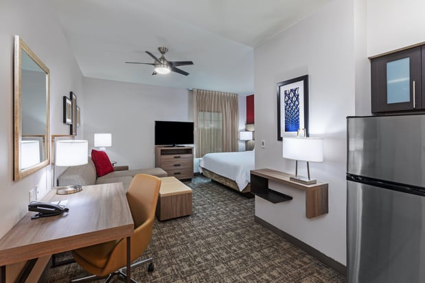 Images Staybridge Suites IAH Airport East by IHG