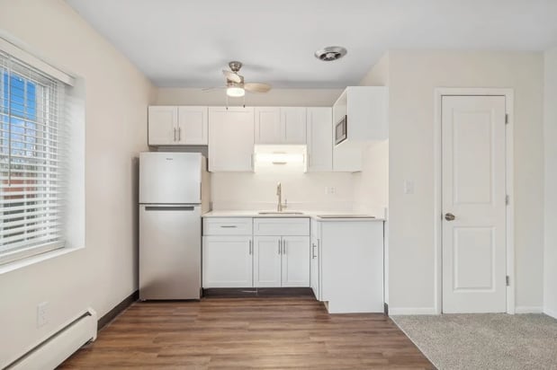 Images Cove at Linden Hills