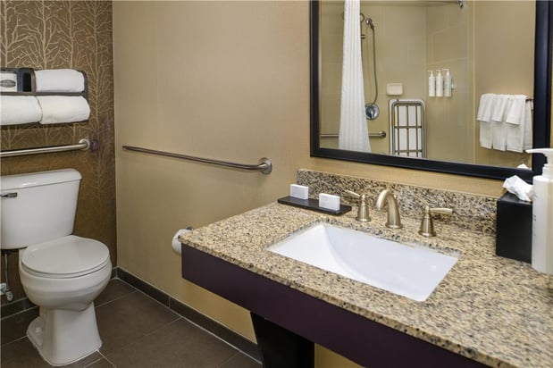 Images Embassy Suites by Hilton St. Louis Airport