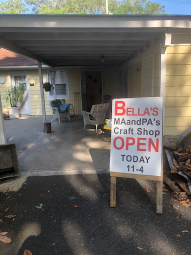 Bella's Ma and Pa Craft Shop Logo