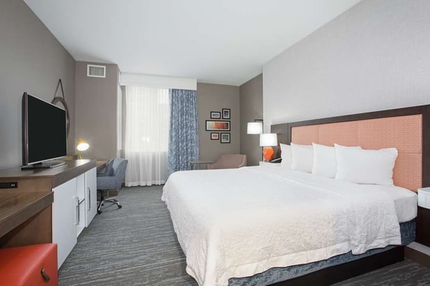 Images Hampton Inn & Suites Denver-Downtown