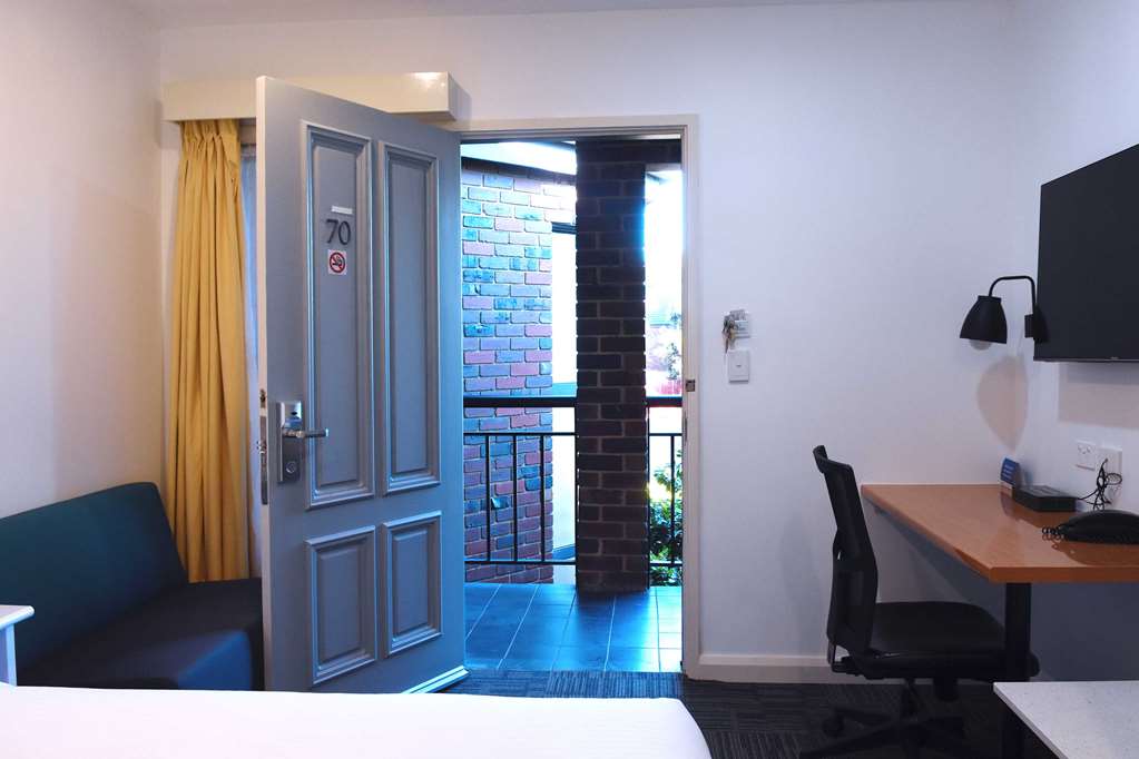 Images Best Western Plus Buckingham International