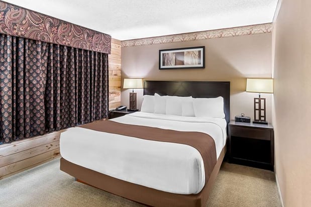 Images Heartland Inn & Suites, SureStay Collection by Best Western