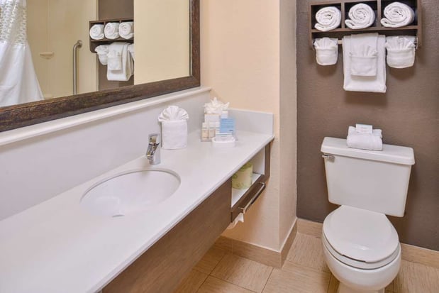 Images Hampton Inn closest to Universal Orlando