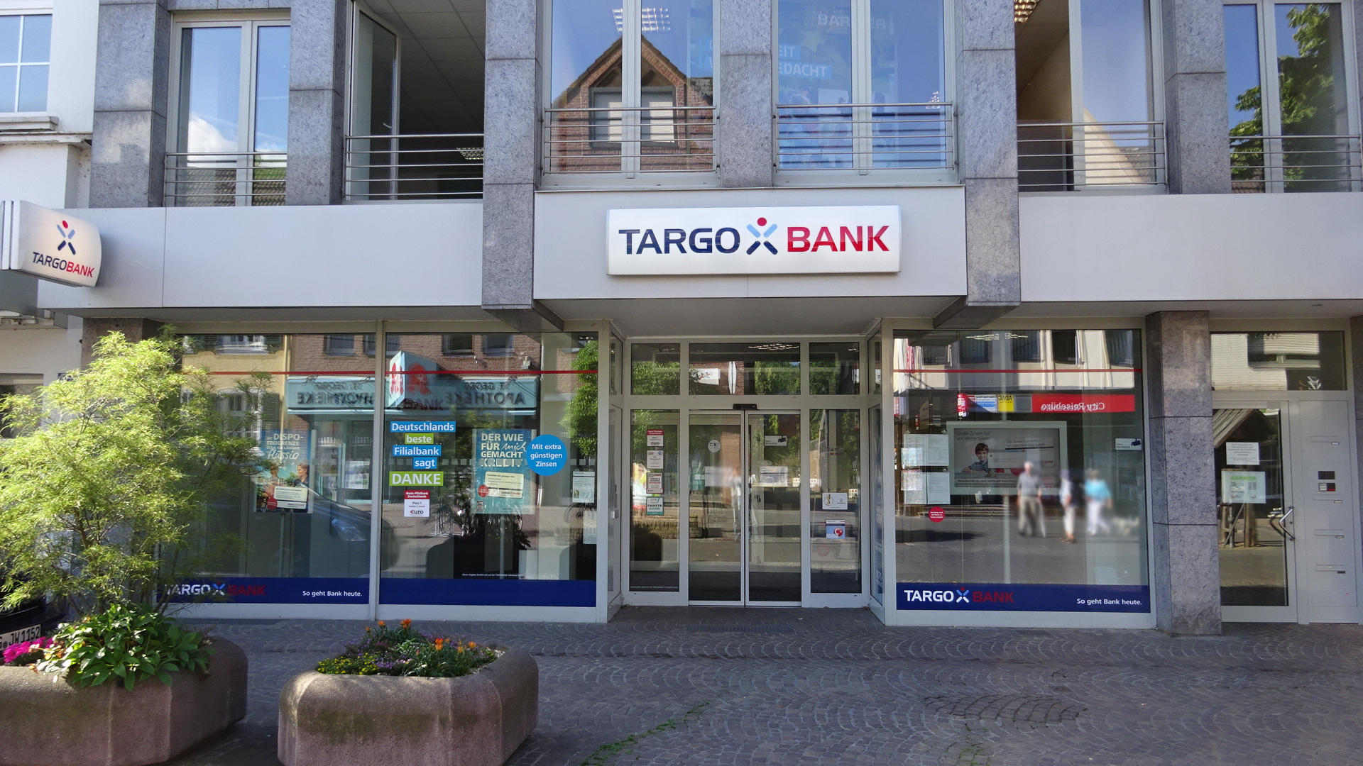 Bild 1 TARGOBANK in Bergheim