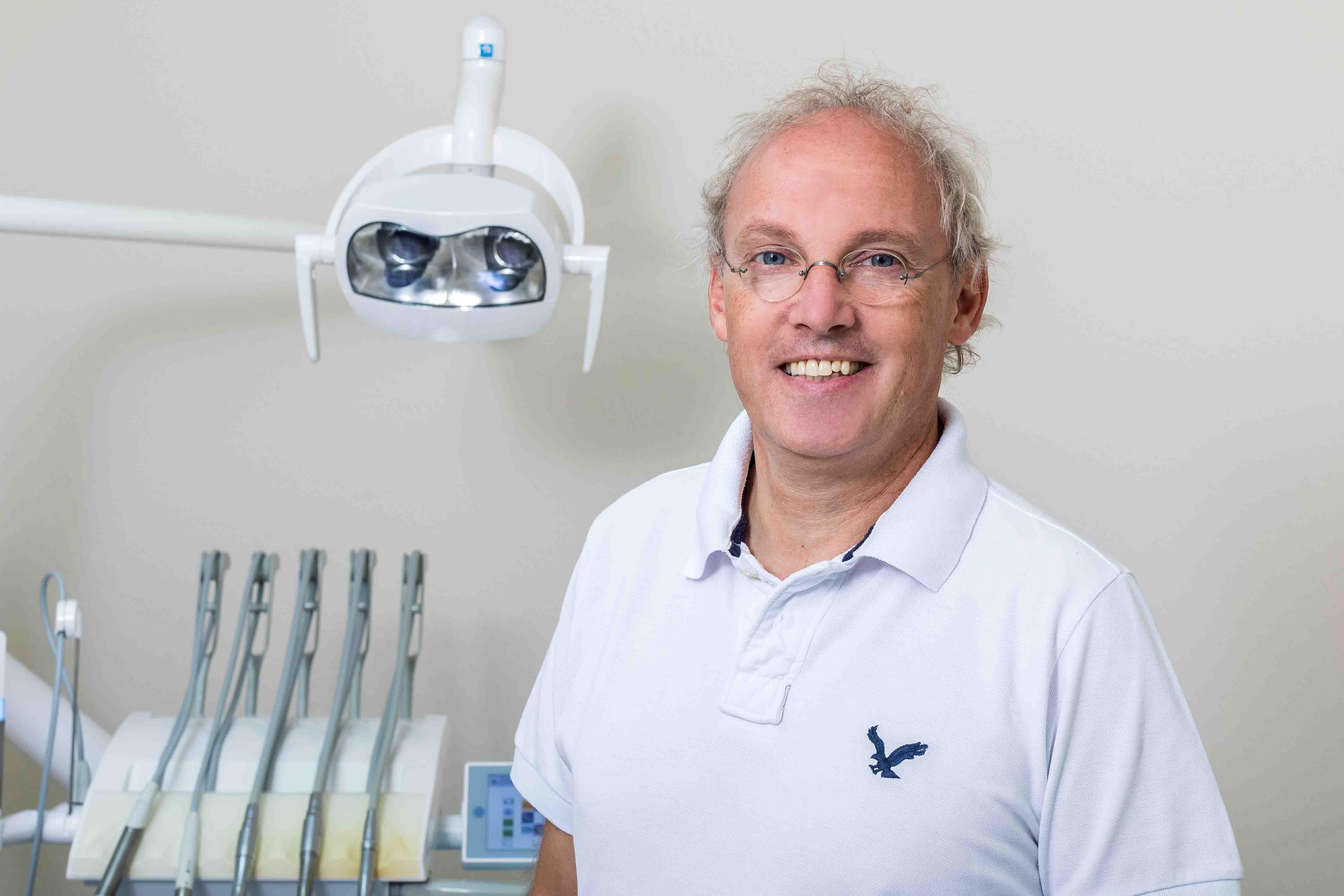 Bilder Zahnarzt | Implantologie | Bleaching Martin Hanke Bornheim