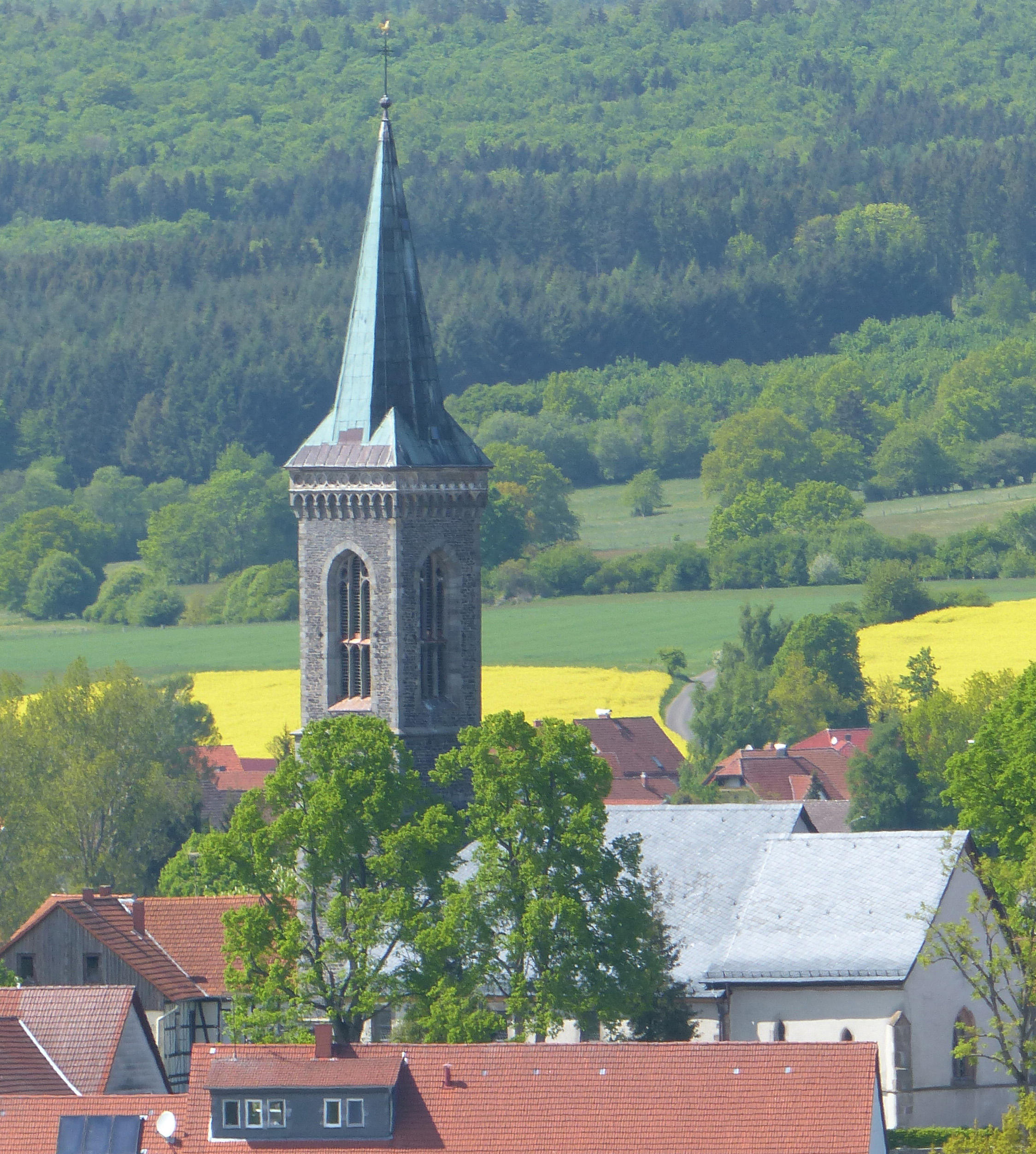 Weitblick auf Evangelische Kirche Crainfeld