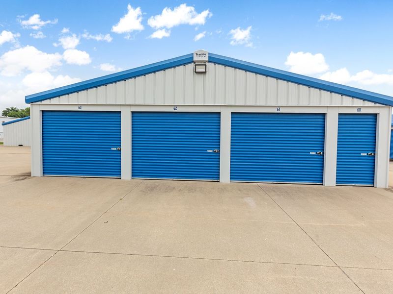 Exterior Units - Storage Express at 715 S Moreland Rd, Bethalto, IL 62010