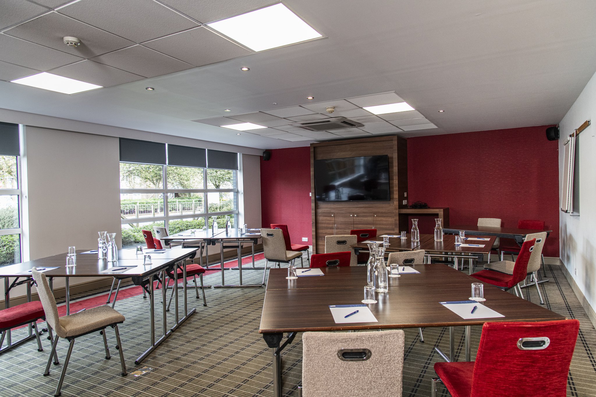 Images Holiday Inn Express Glasgow Airport by IHG