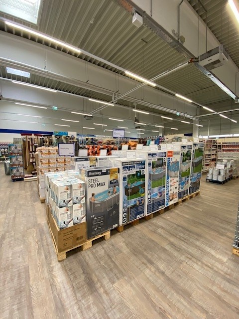CENTERSHOP Frauenhofen, Wiener Straße 5, in Frauenhofen
