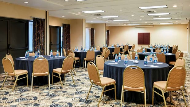 Images Hampton Inn & Suites Concord Charlotte