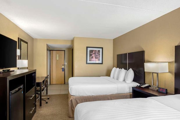 Images Best Western Harrisburg North