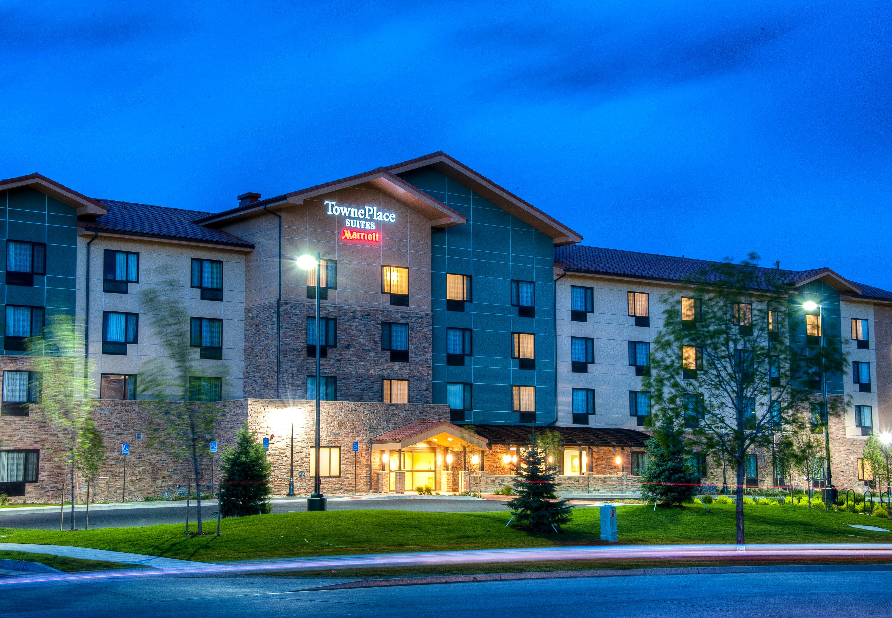 hotels near denver airport with shuttle service hotels near denver airport with shuttle service