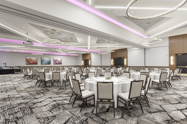 Images Crowne Plaza Lansing by IHG