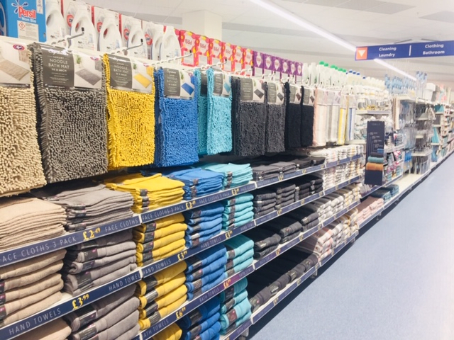 B&M's brand new store in Wolverhampton stocks a huge selection of bathroom textiles, from bath mats and pedestal mats, bath towels, bath sheets and matching hand towels.