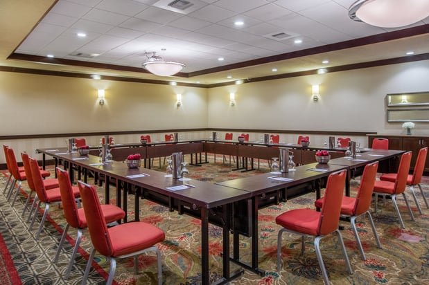 Images Crowne Plaza Anchorage-Midtown by IHG