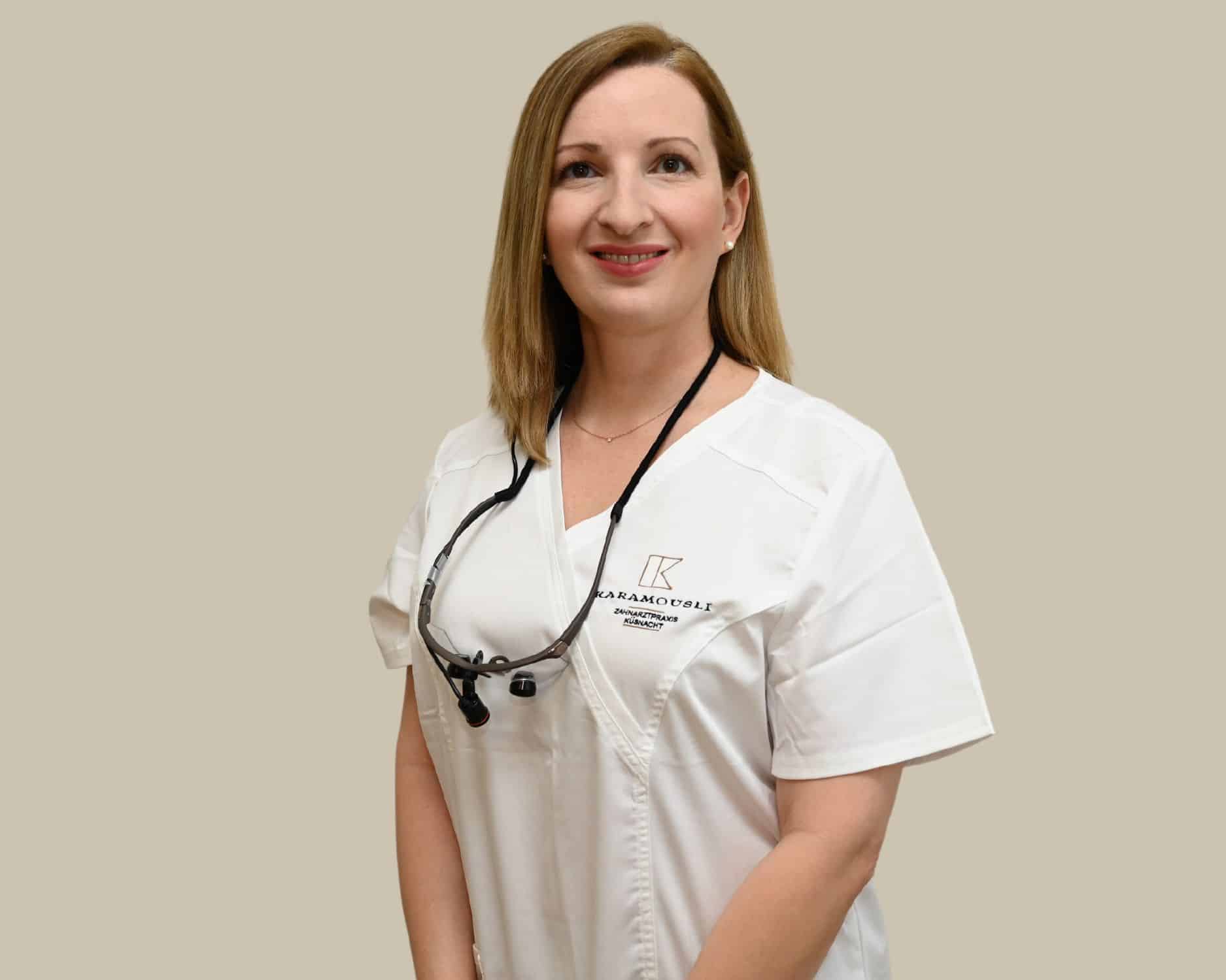 Bilder Dr. med. dent. Karamousli S.Tanja