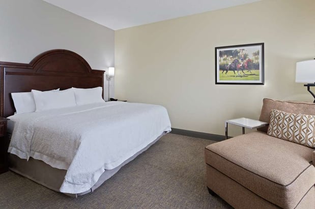 Images Hampton Inn & Suites Wellington