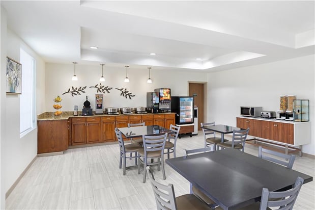 Images Best Western Plus Executive Hotel & Suites