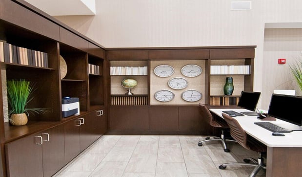 Images Holiday Inn Austin Airport by IHG