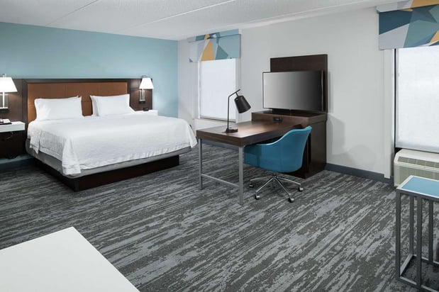 Images Hampton Inn & Suites Panama City Beach-Pier Park Area
