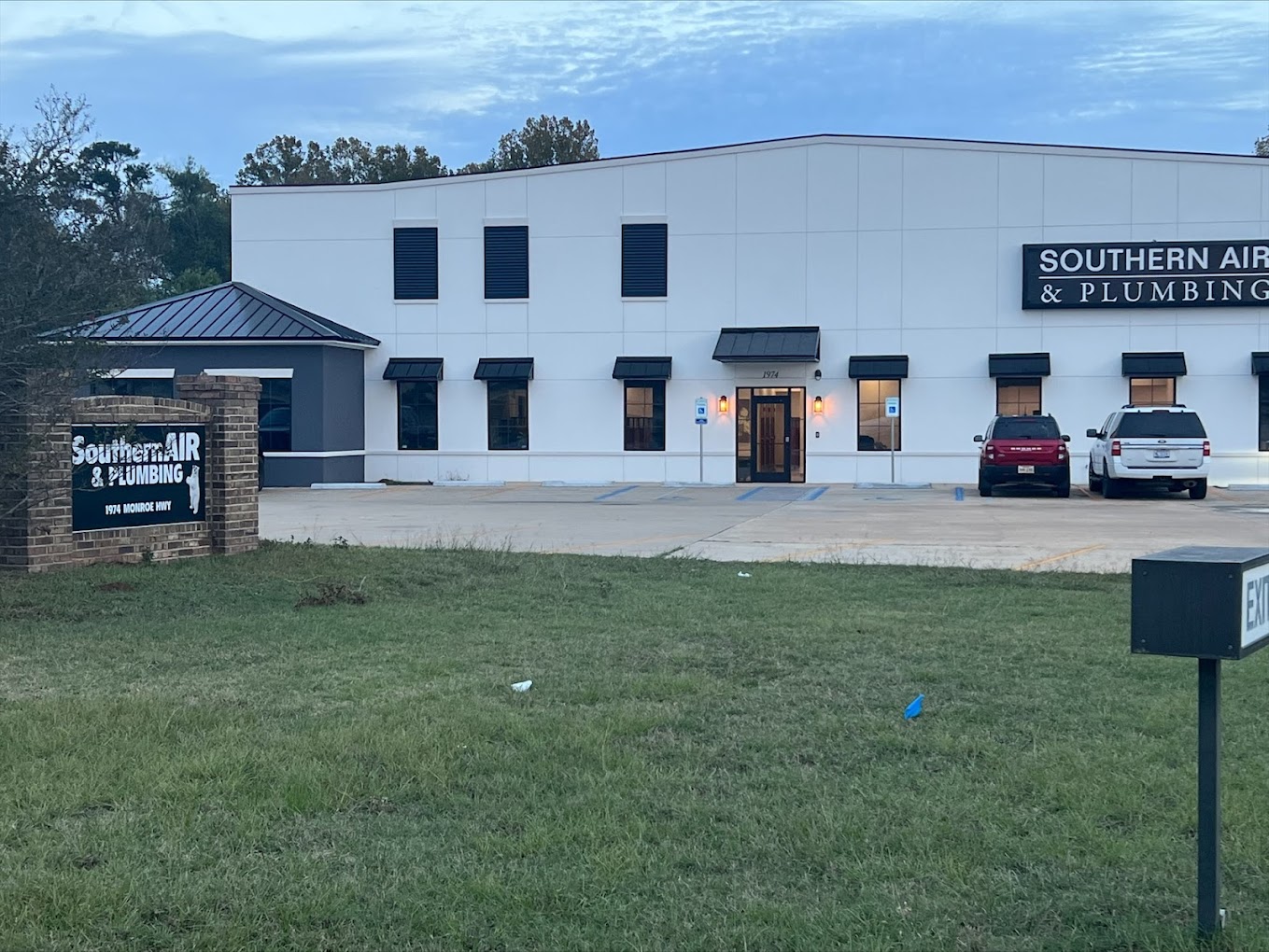 Southern Air & Plumbing work building