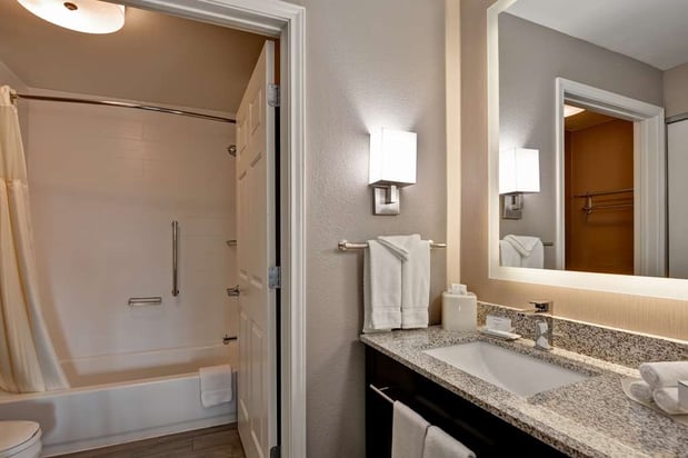 Images Homewood Suites by Hilton Aurora Naperville