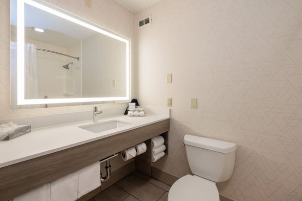 Images Holiday Inn Express & Suites Berkeley by IHG