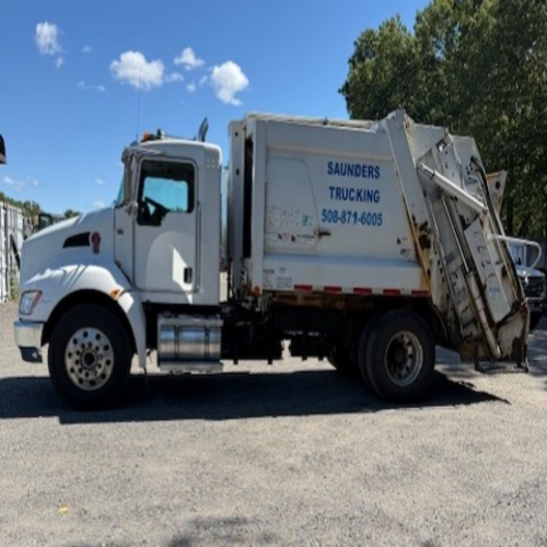 Saunders Trucking Logo