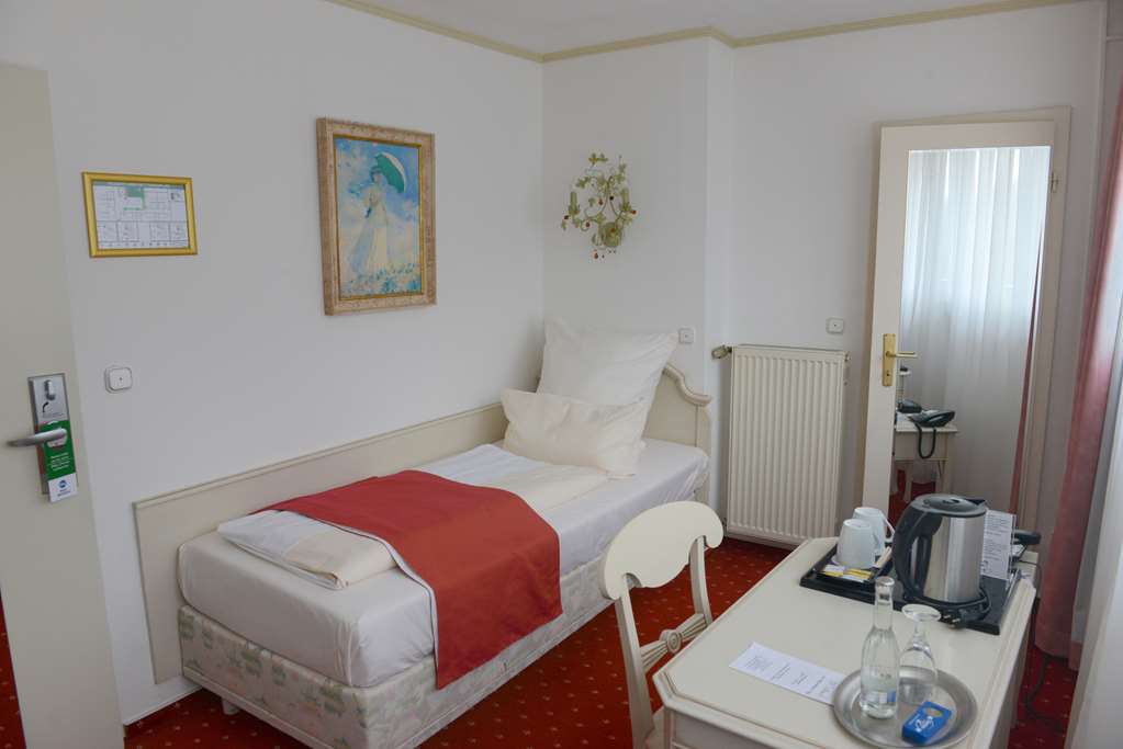 Sure Hotel by Best Western Rhoen Garden, Kohlstoecken 4 in Poppenhausen