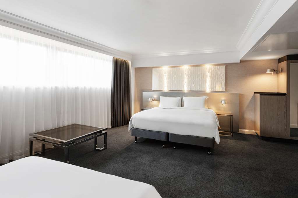 Family Room Radisson Blu Hotel, Leeds City Centre Leeds 01132 366000