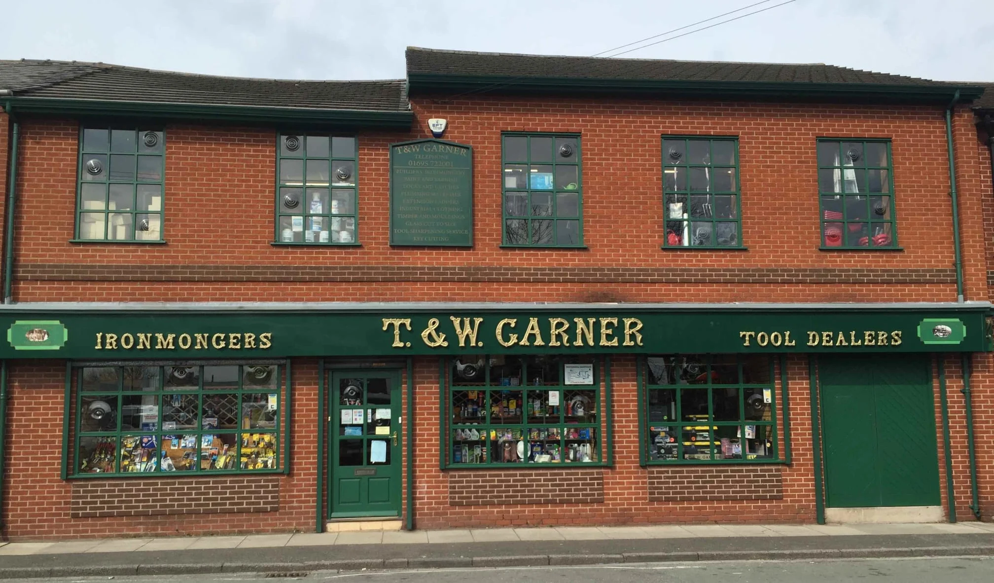 Images T & W Garner