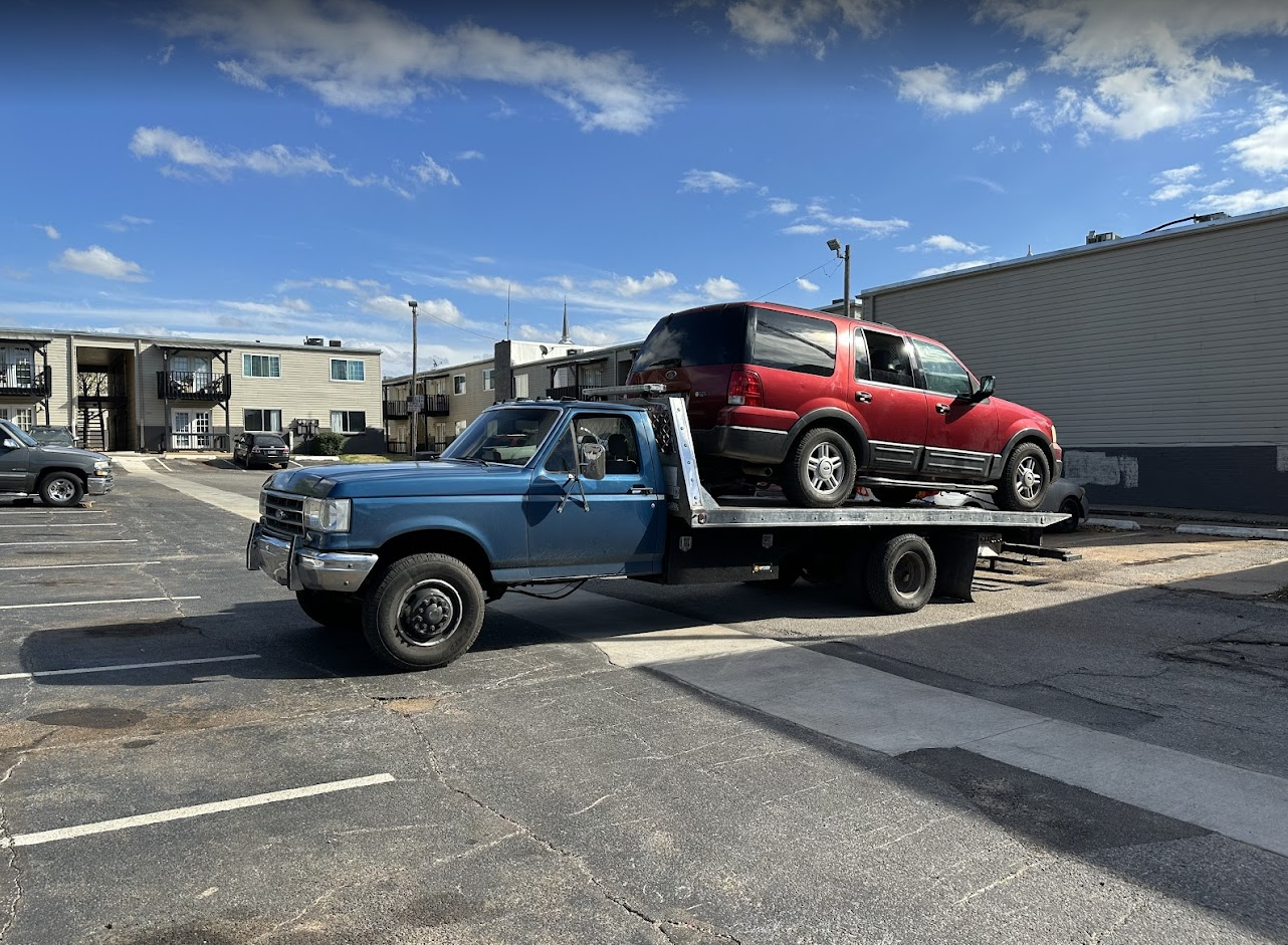 Call now for a towing service you can count on!