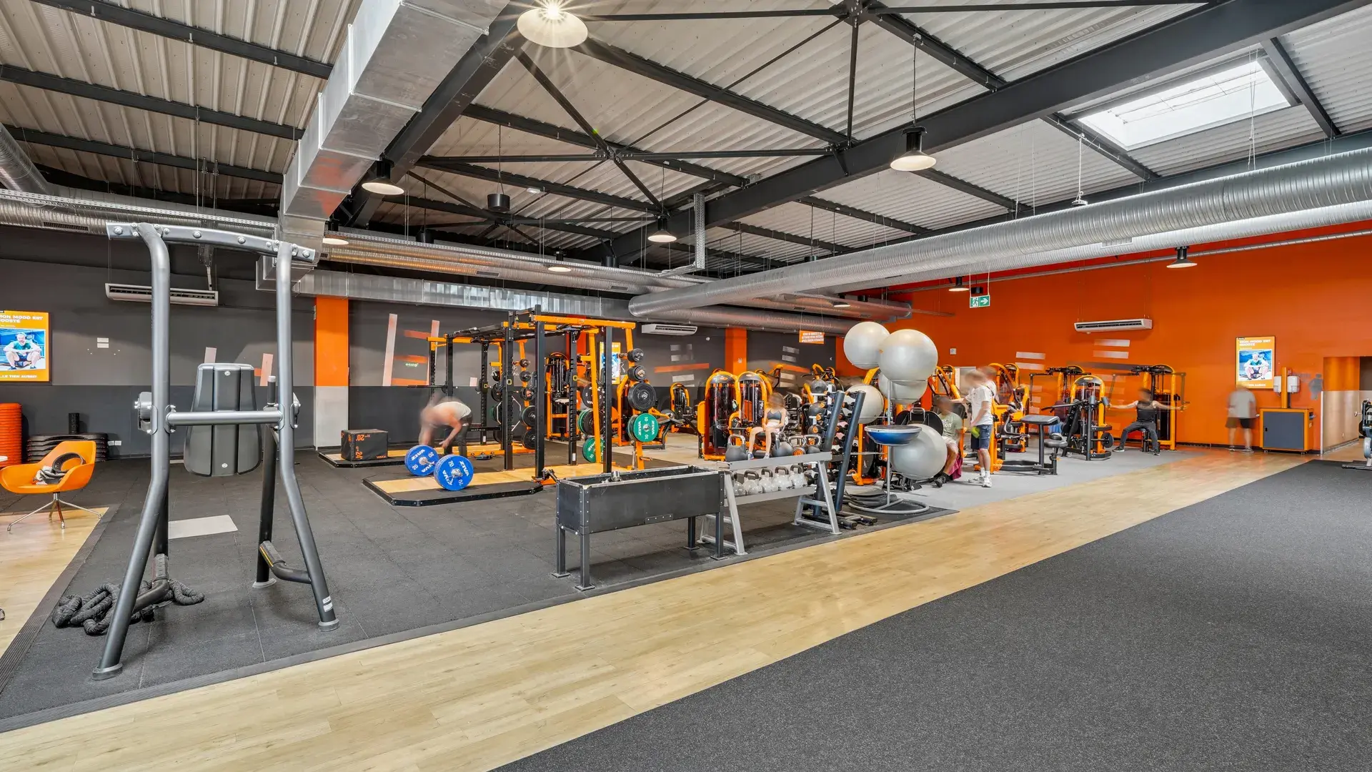 Images Basic-Fit 24/7