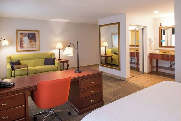 Images Hampton Inn & Suites Rifle