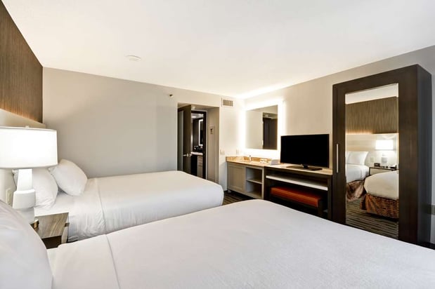 Images Embassy Suites by Hilton Charlotte