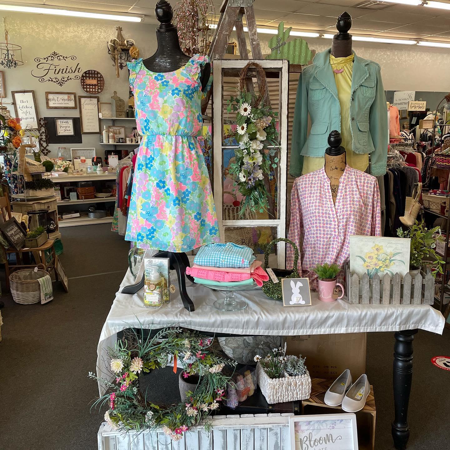 For the past 20-plus years, Gerri's Closet Consignment Boutique has brought ladies all the hottest fashions in clothing, shoes and boots, handbags, jewelry, candles and home deÌcor items. With darling shabby chic deÌcor and inviting merchandising, it's like a fine women's clothing store at the mall, only at a fraction of the price! Owner, founder and namesake Gerri Talevich loves what she does and it shows. Her weekly 